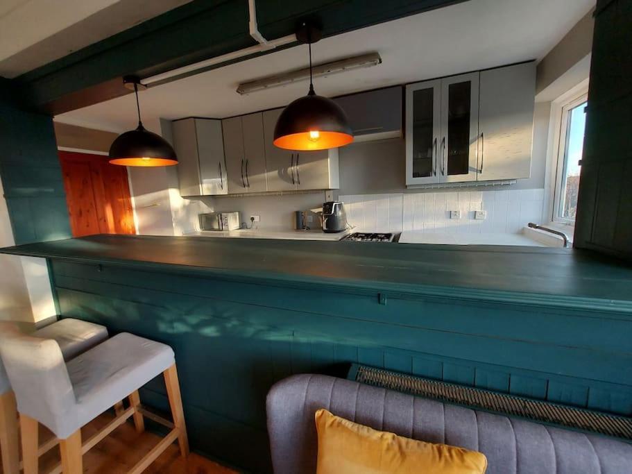 2 Bed Flat, Bounds Green, Piccadilly Line, London N11 Eksteriør bilde