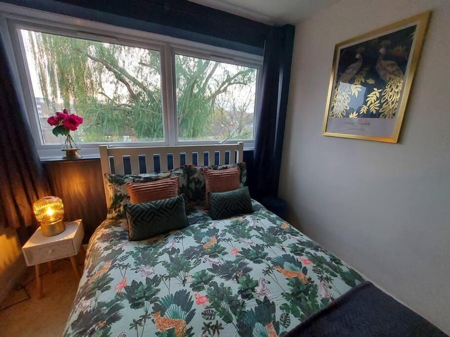 2 Bed Flat, Bounds Green, Piccadilly Line, London N11 Eksteriør bilde