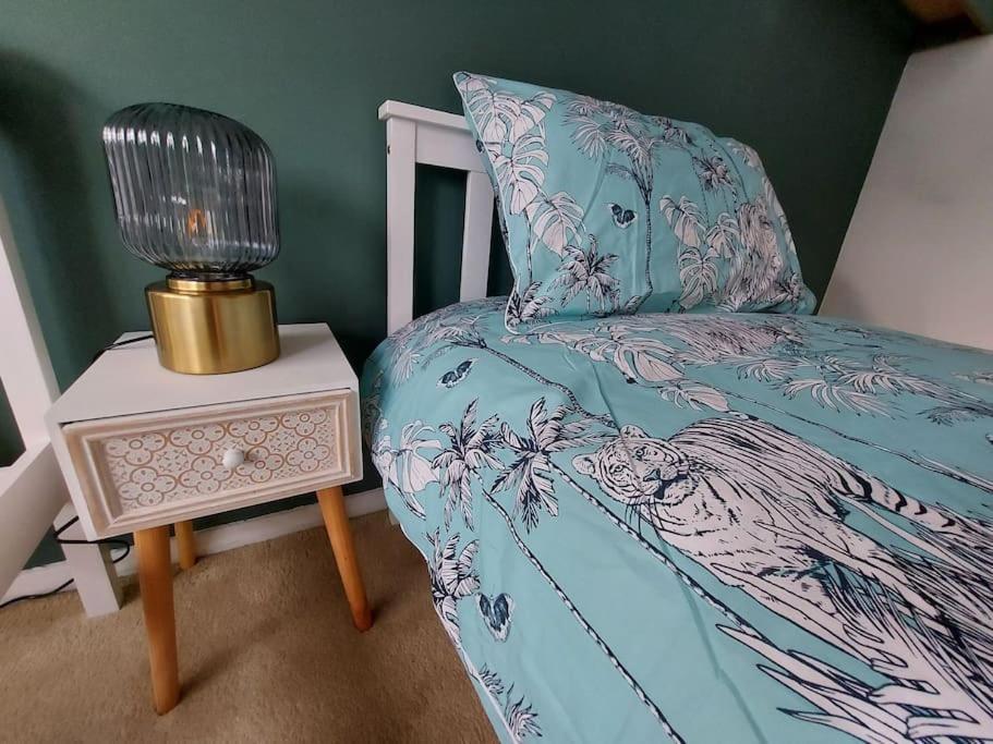 2 Bed Flat, Bounds Green, Piccadilly Line, London N11 Eksteriør bilde